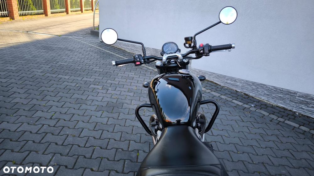 Triumph Street Twin - 29