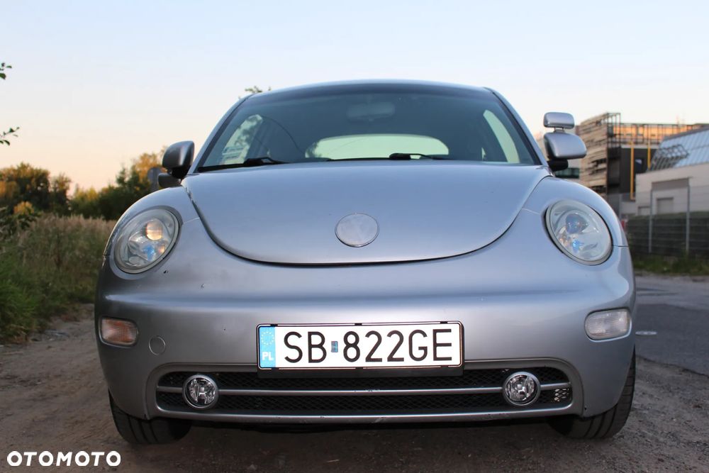 Volkswagen New Beetle - 4