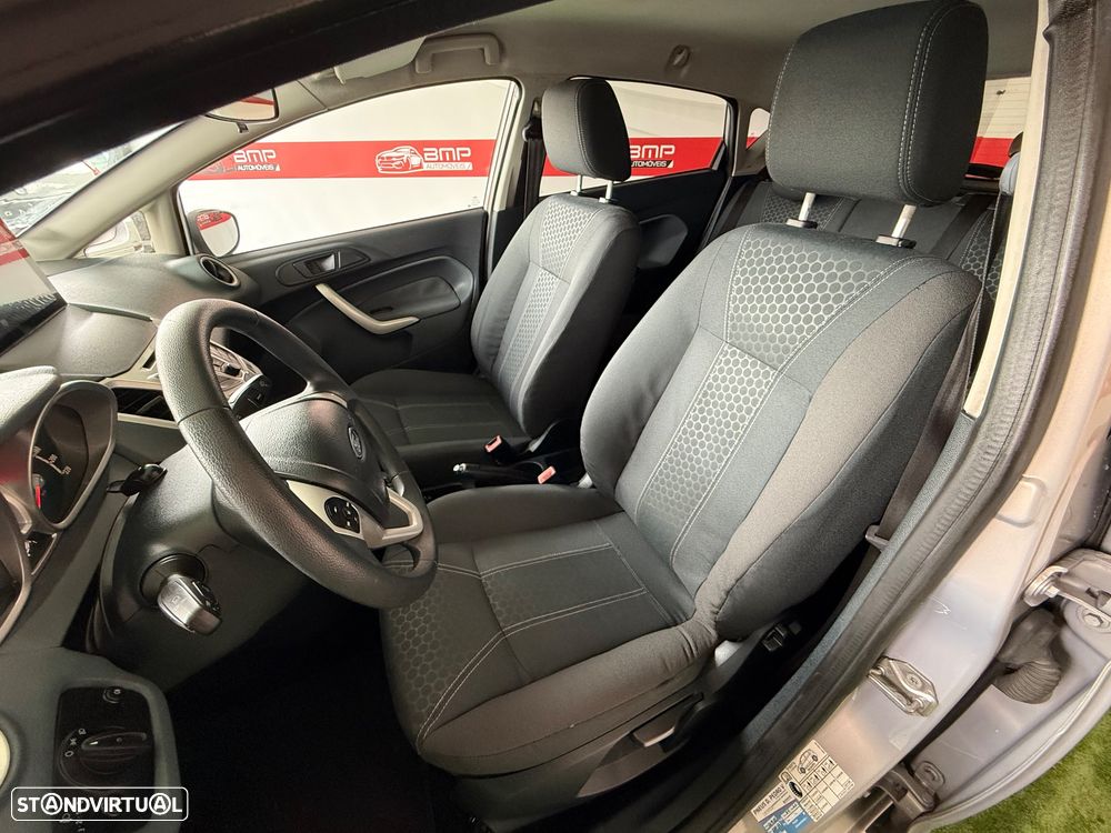 Ford Fiesta 1.4 TDCi Titanium - 9