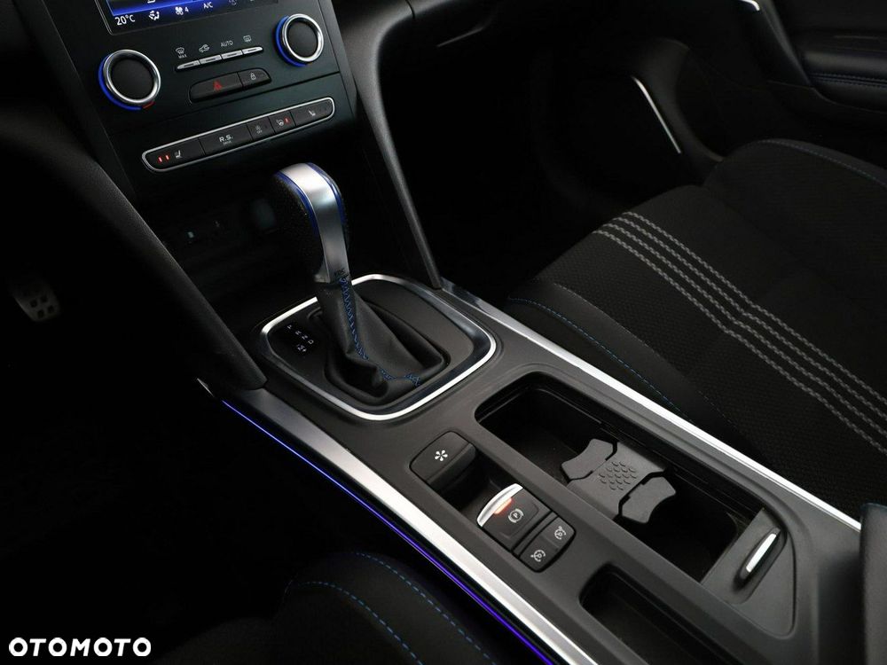 Renault Megane ENERGY TCe 205 EDC GT - 33