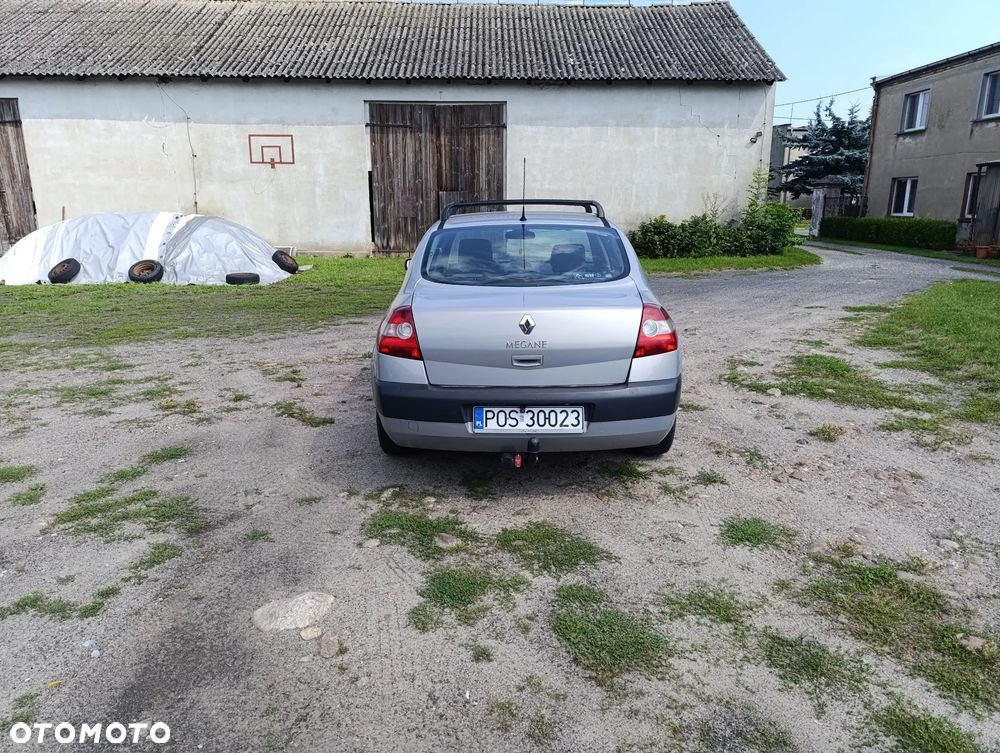 Renault Megane ver-1-6-sl-alize - 3