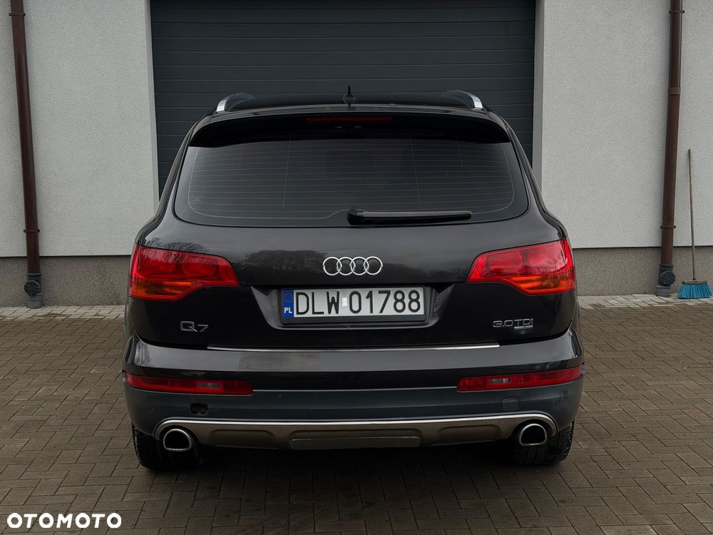 Audi Q7 - 6