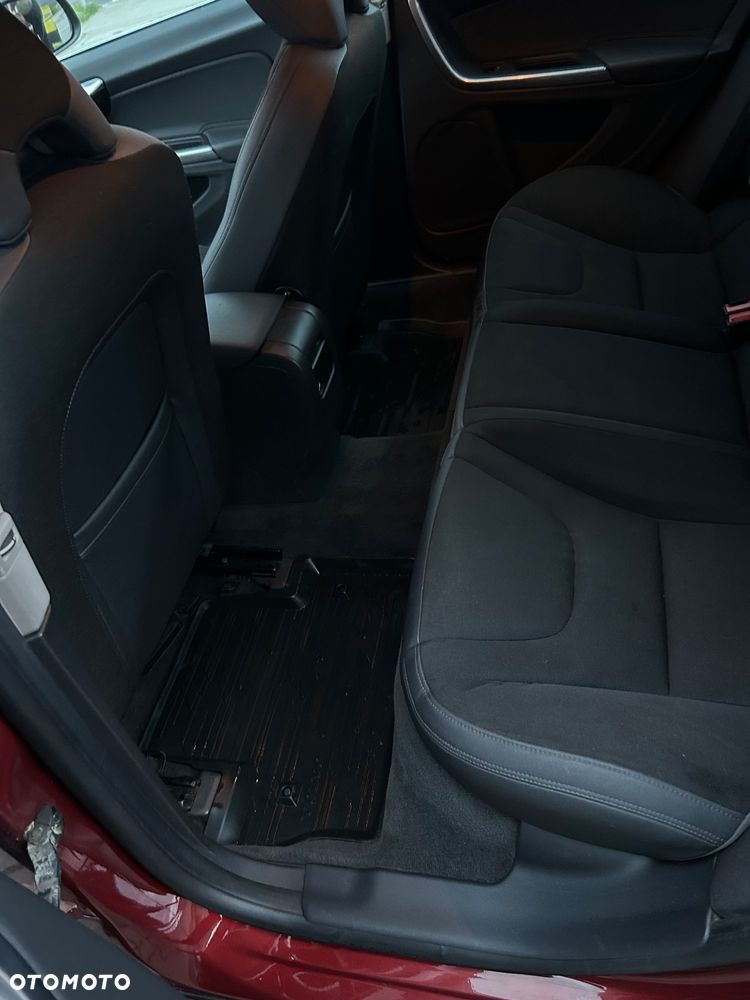 Volvo S60 D3 Summum - 17