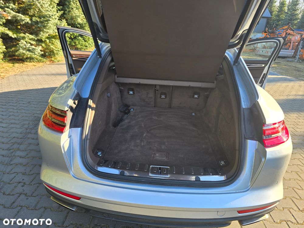 Porsche Panamera 4 - 24