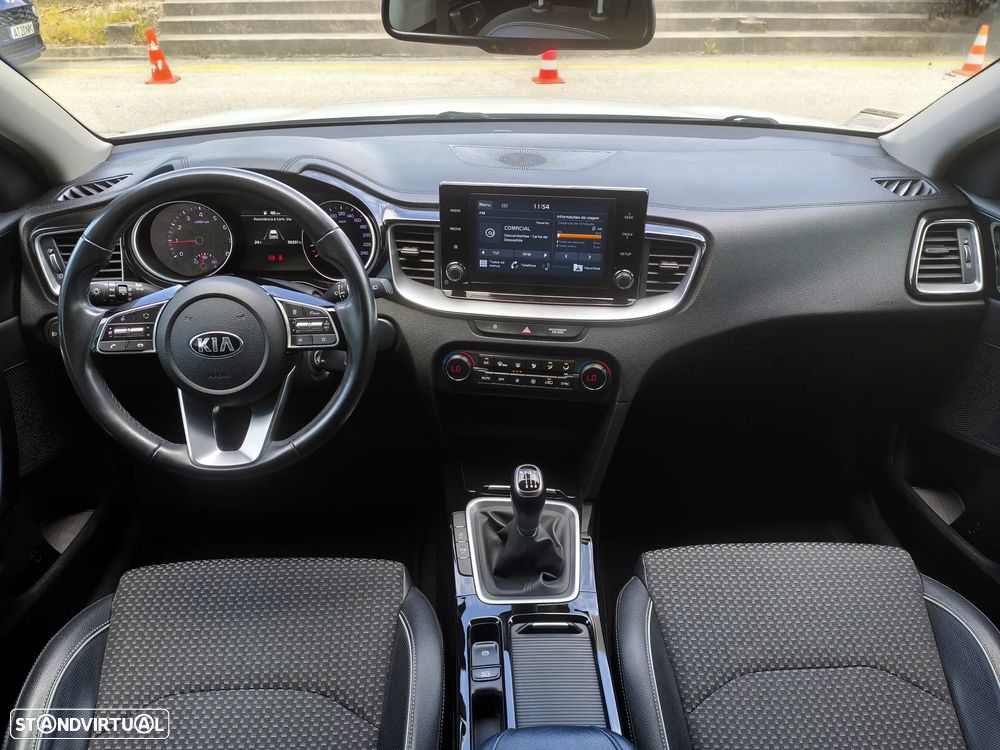 Kia XCeed 1.0 T-GDI Drive - 12