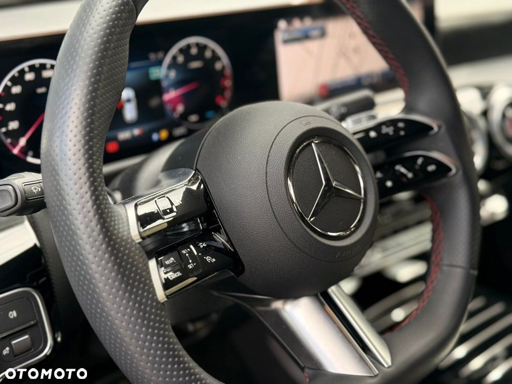 Mercedes-Benz Klasa A 200 AMG Line 7G-DCT - 11