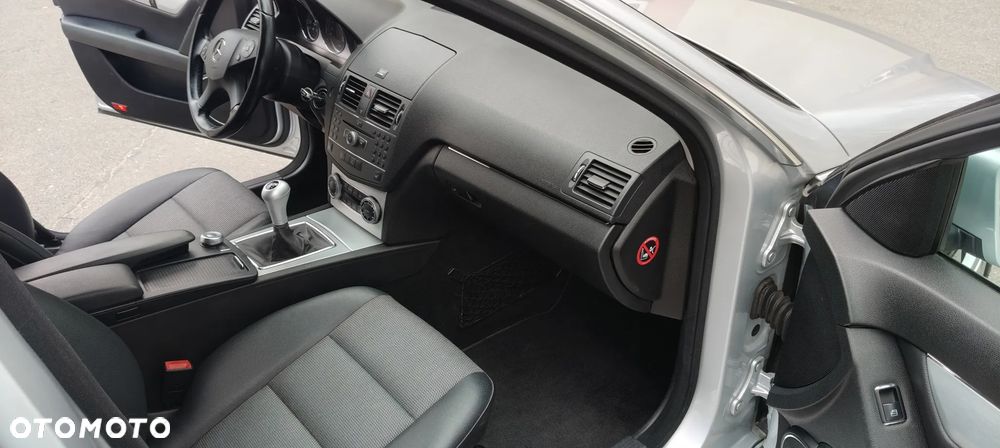 Mercedes-Benz Klasa C 180 Kompressor Elegance - 6