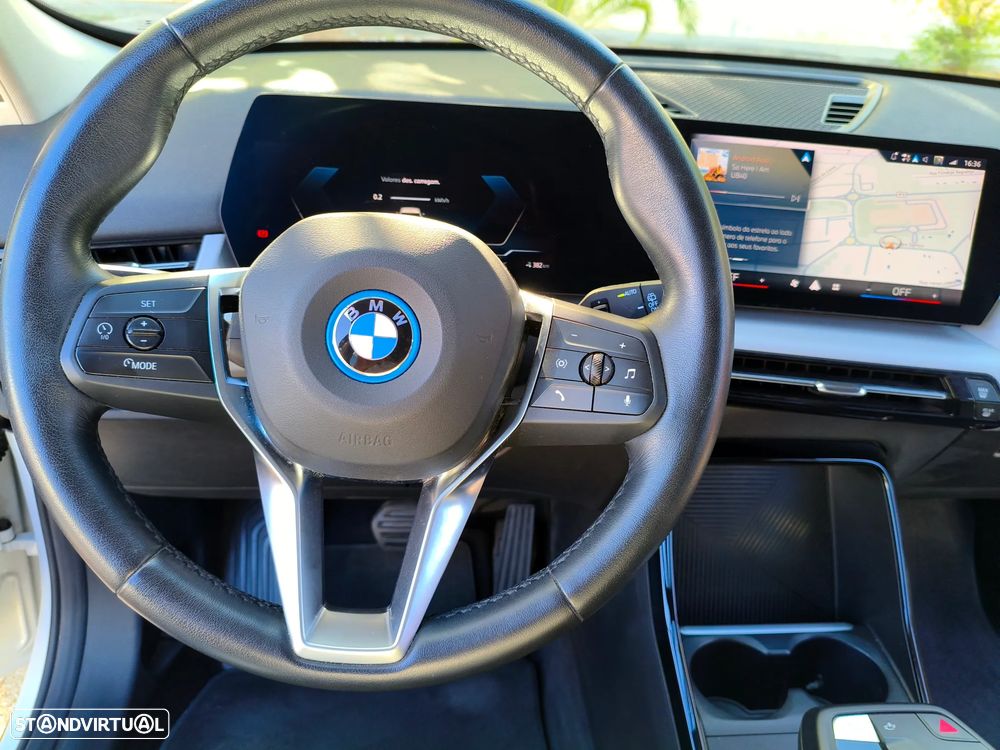BMW iX1 eDrive20 - 24