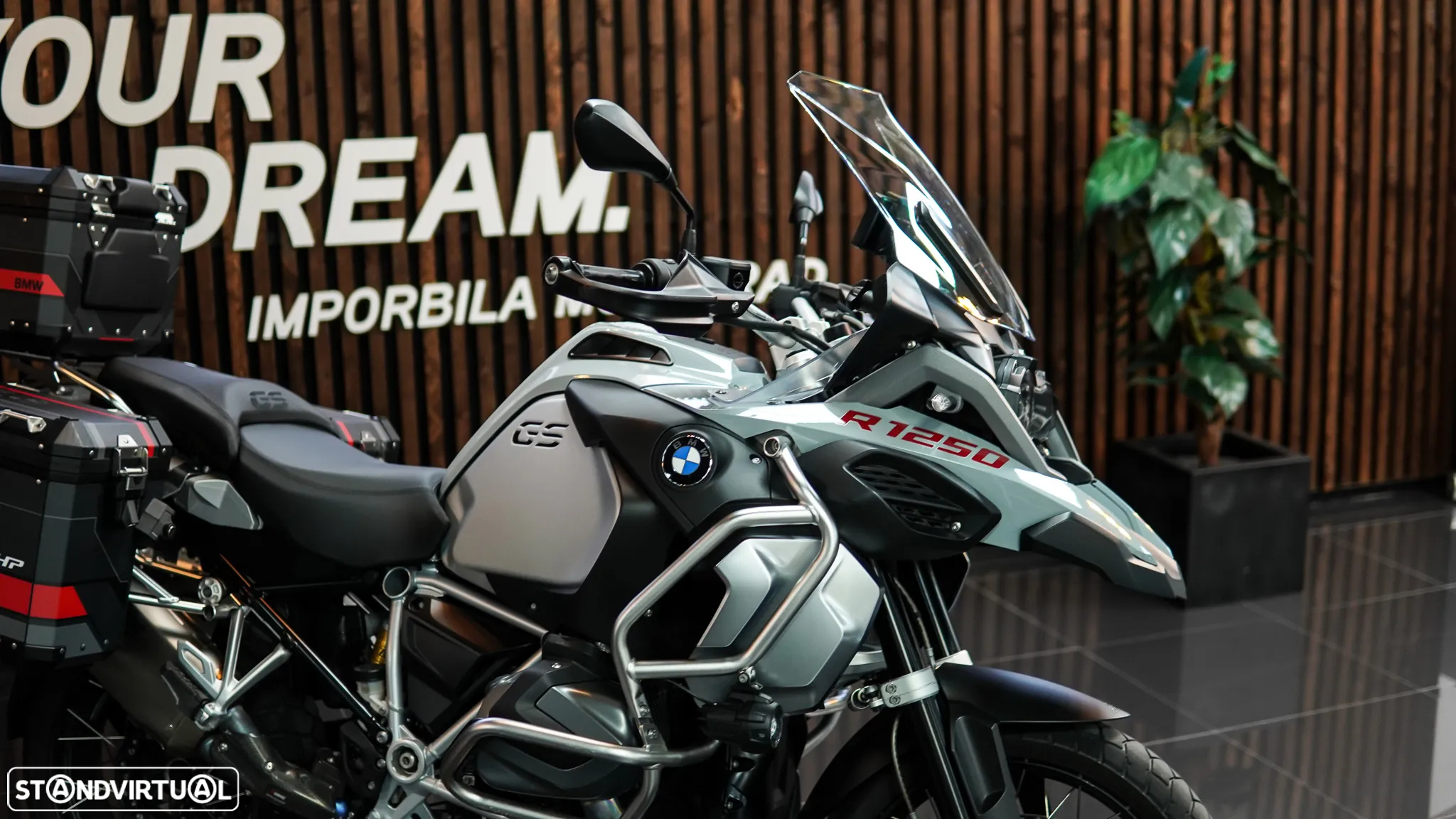 BMW R 1250 GS Adventure C/ AKRAPOVIC COMPLETO - 44