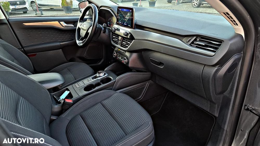 Ford Kuga 2.0 EcoBlue 4x4 Aut. TITANIUM - 10