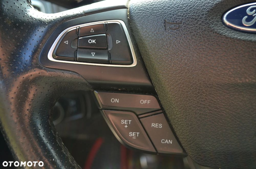 Ford Focus 2.0 EcoBoost ST - 17