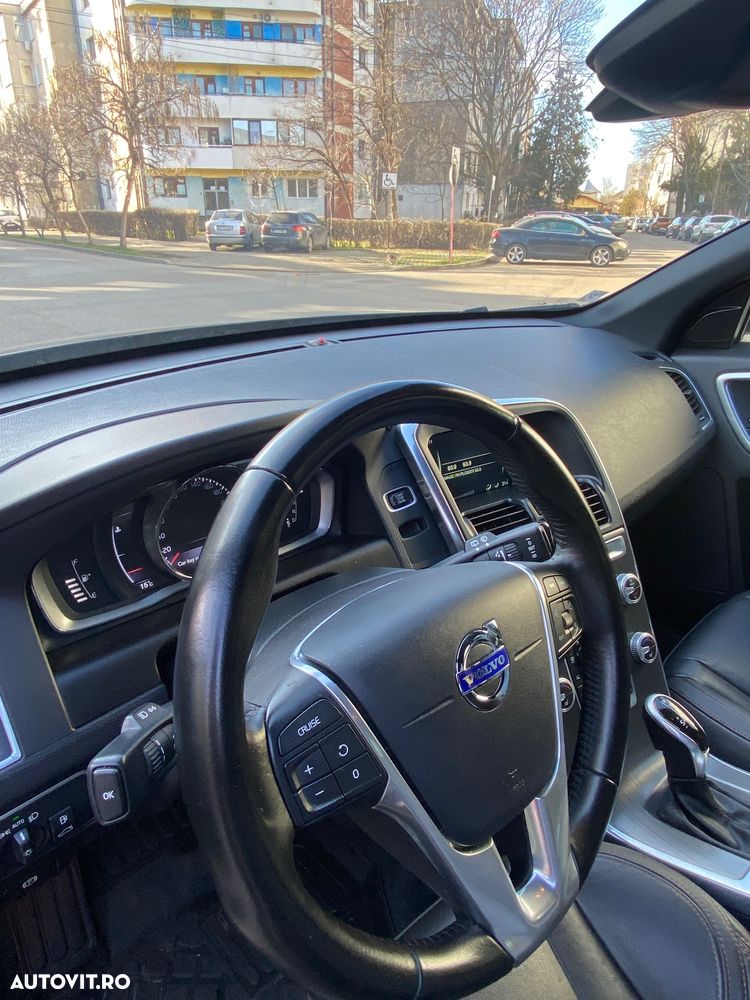 Volvo XC 60 D4 Geartronic Momentum - 10