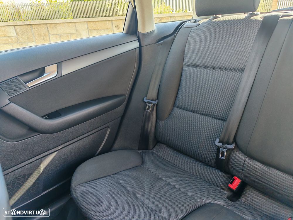 Audi A3 Sportback 1.6 TDI Attraction - 17