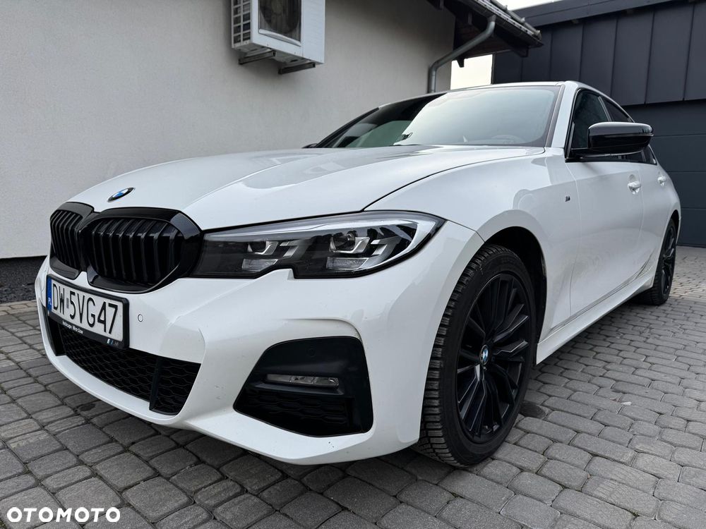 BMW Seria 3 318d M Sport - 29