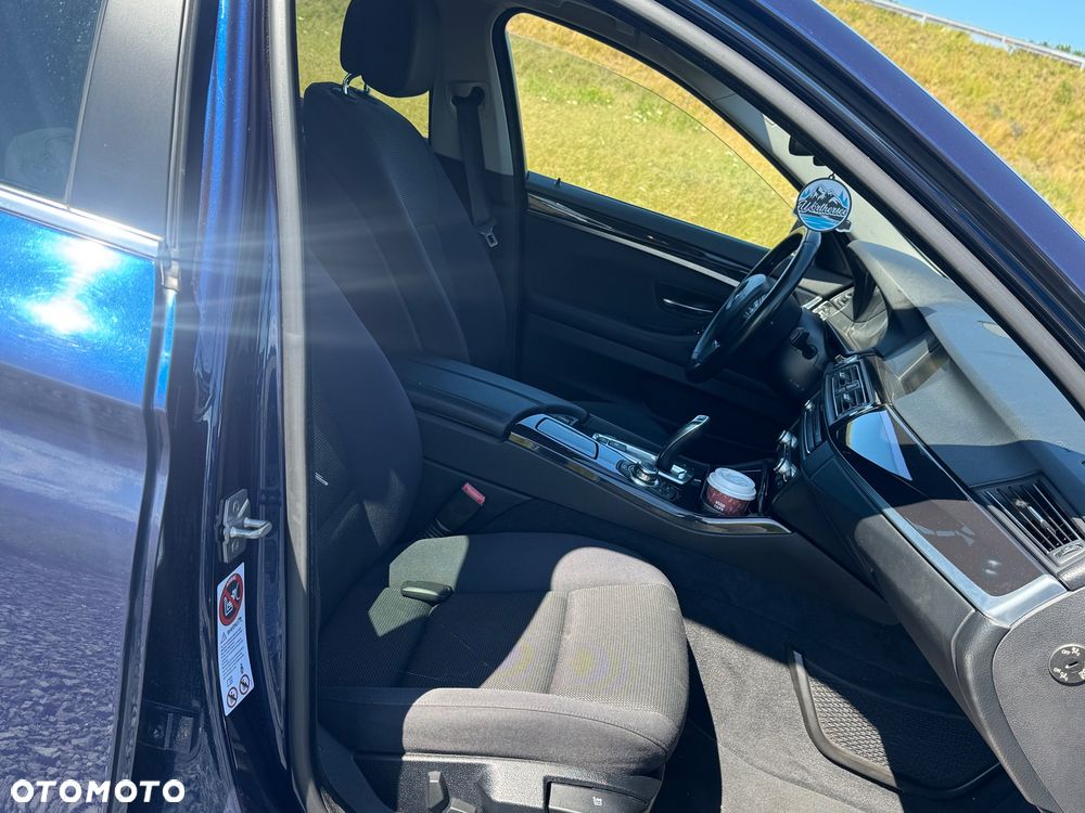 BMW Seria 5 520d - 8