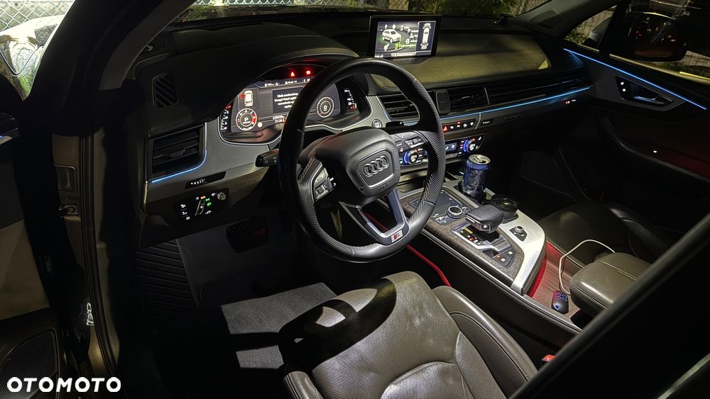 Audi Q7 - 32