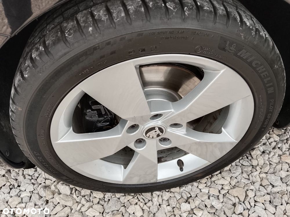 Skoda Superb 2.0 TDI Exclusive - 25
