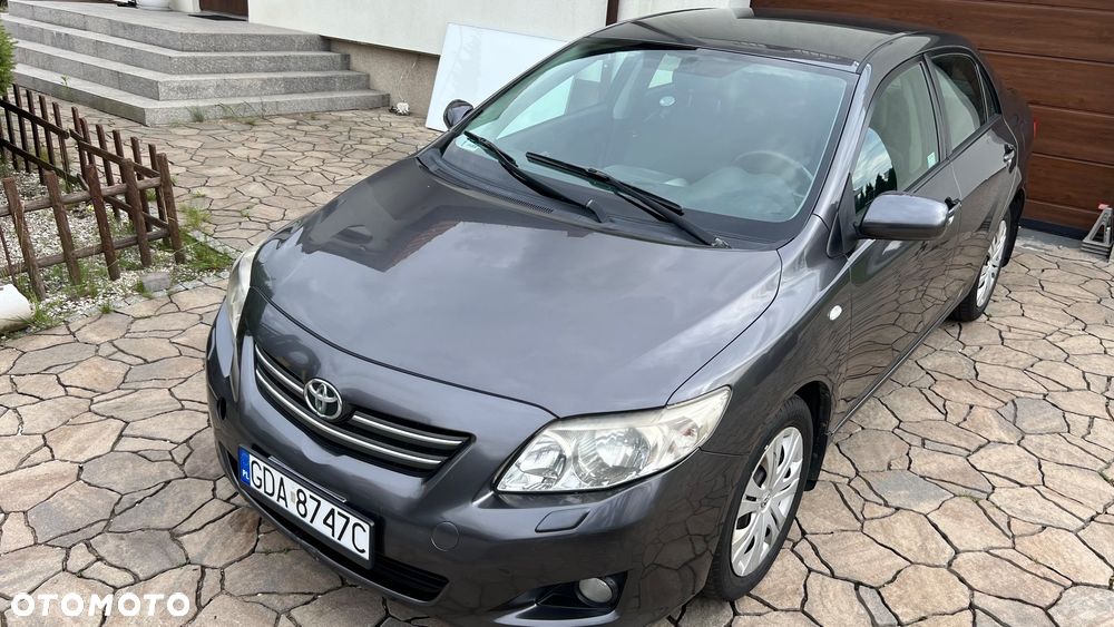 Toyota Corolla - 10