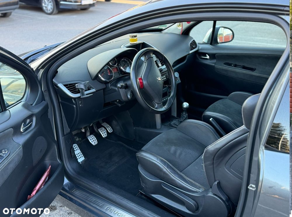 Peugeot 207 175 RC - 10