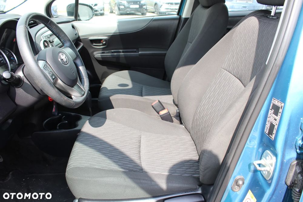 Toyota Yaris Hybrid 100 Premium - 18