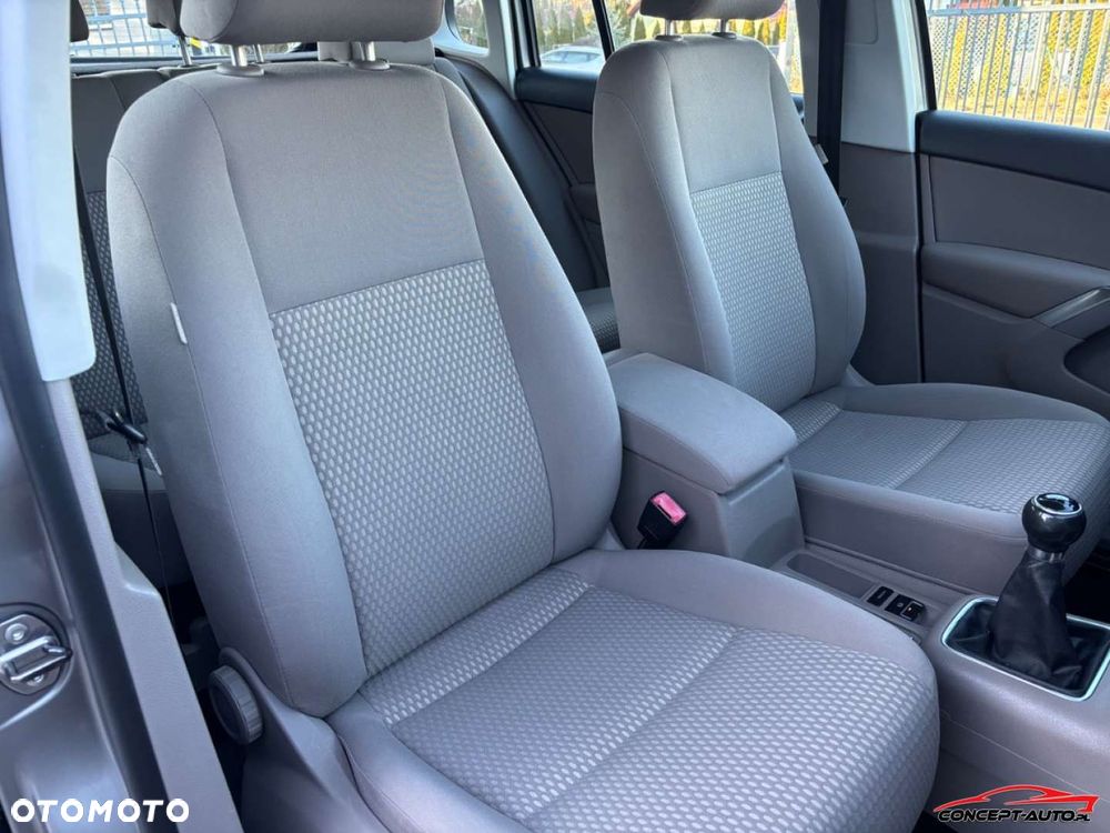 Volkswagen Tiguan - 15