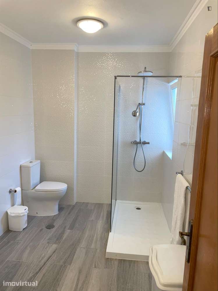 Apartamento com 1 quartos - localizado em Lagos - Grande imagem: 2/18