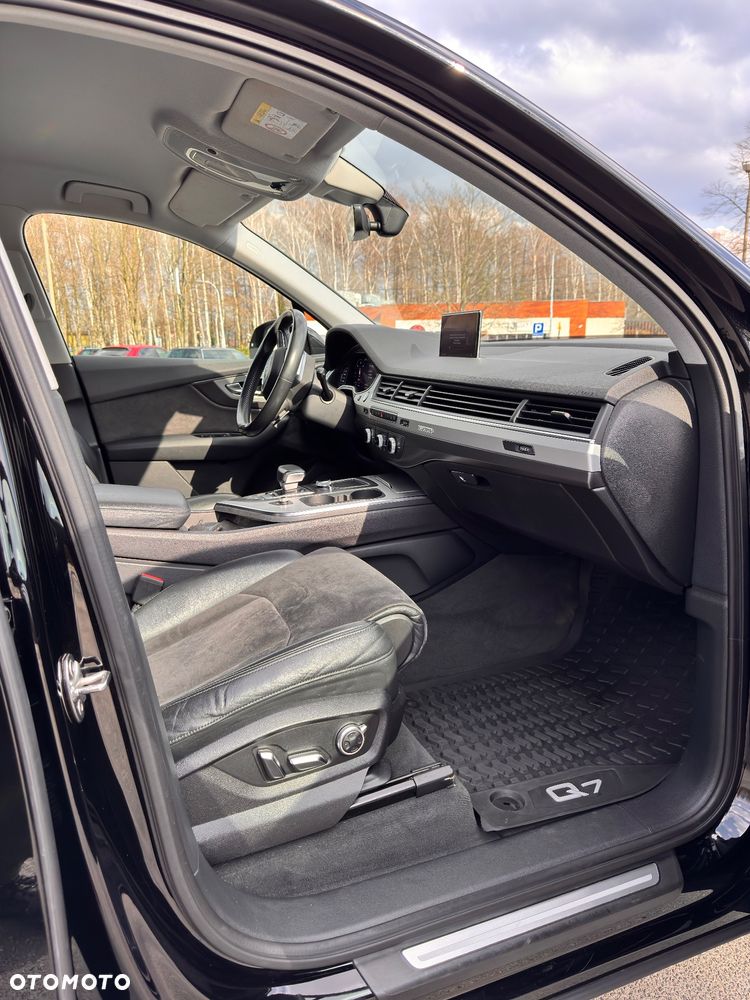 Audi Q7 - 9