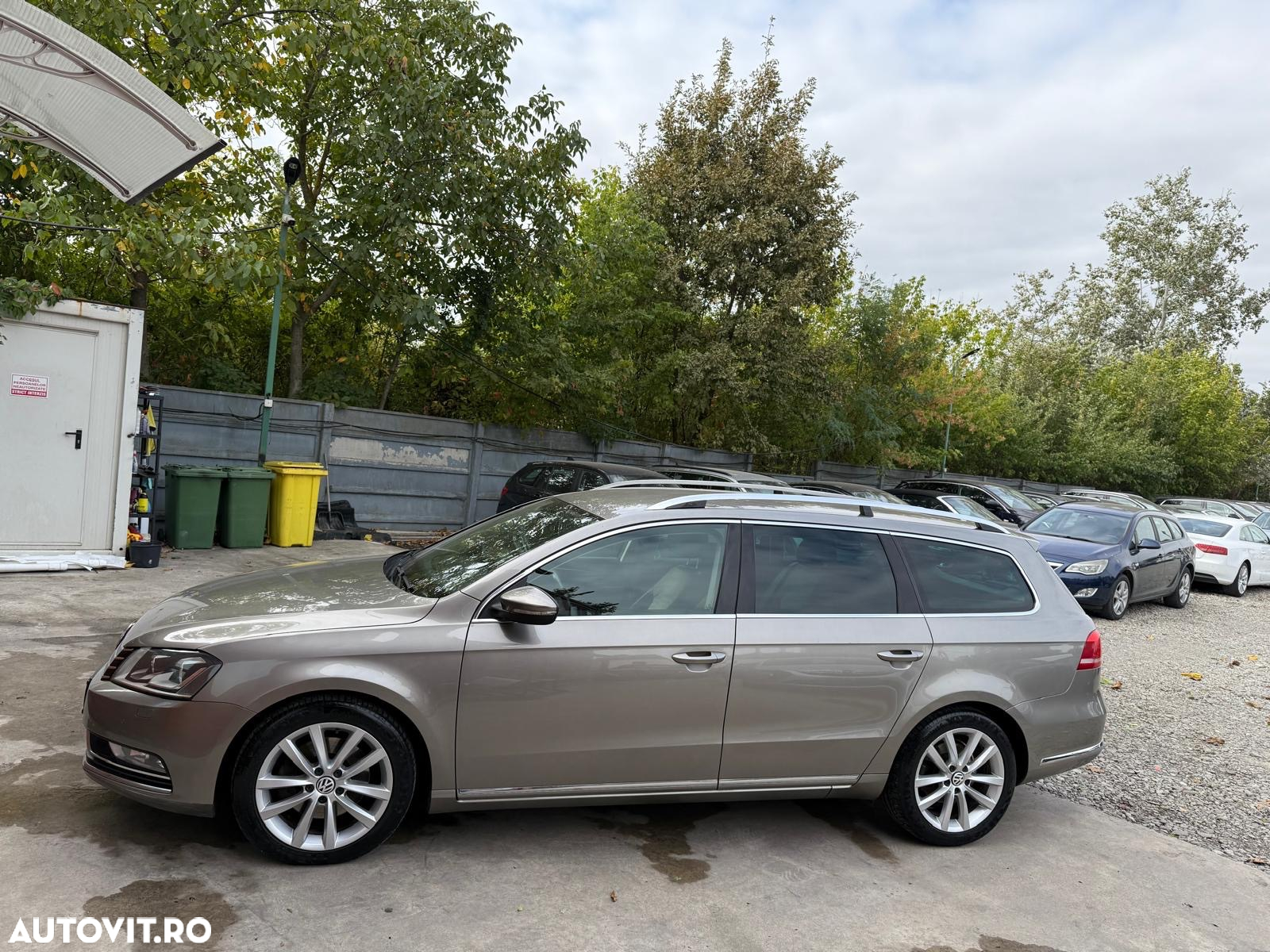 Volkswagen Passat Variant 2.0 TDI BlueMotion Technology Highline DSG - 39