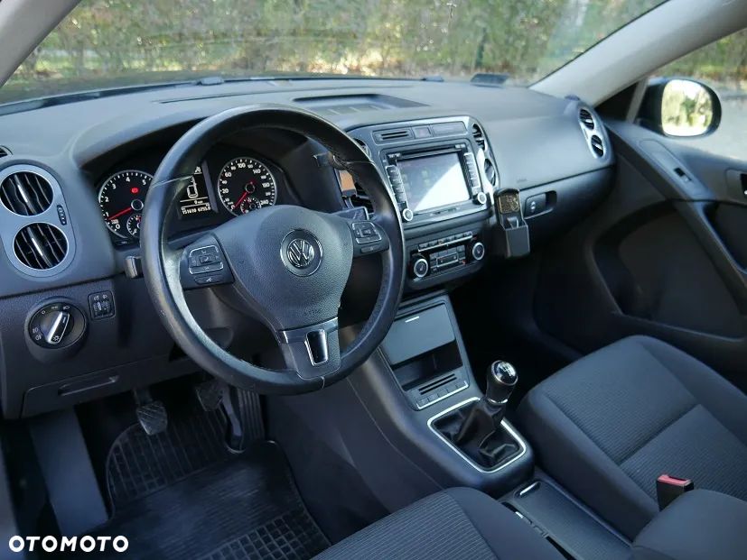Volkswagen Tiguan - 11