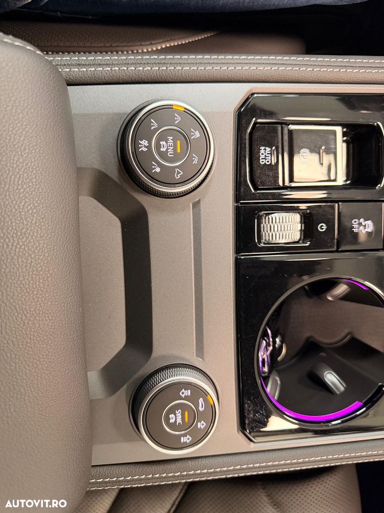 Volkswagen Touareg 3.0 V6 TDI 4Motion DPF Automatik R-Line - 24