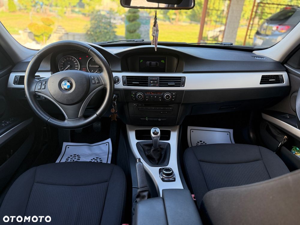 BMW Seria 3 - 31