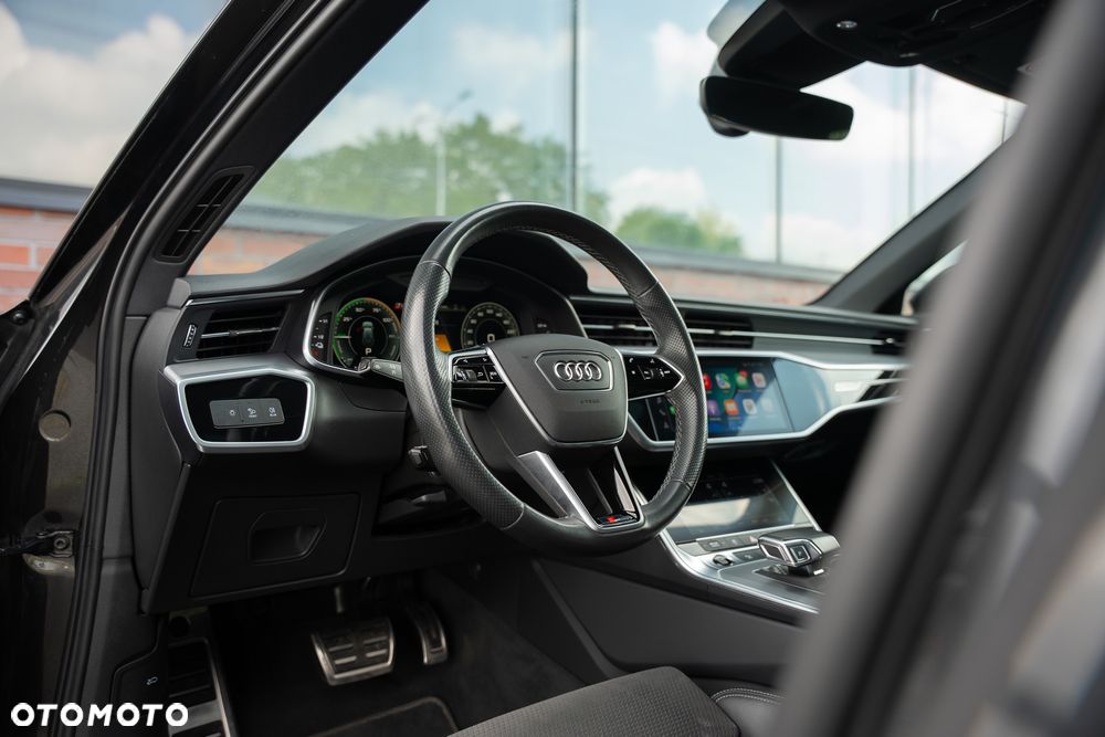Audi A6 Avant 50 TFSI e quattro S tronic design - 24