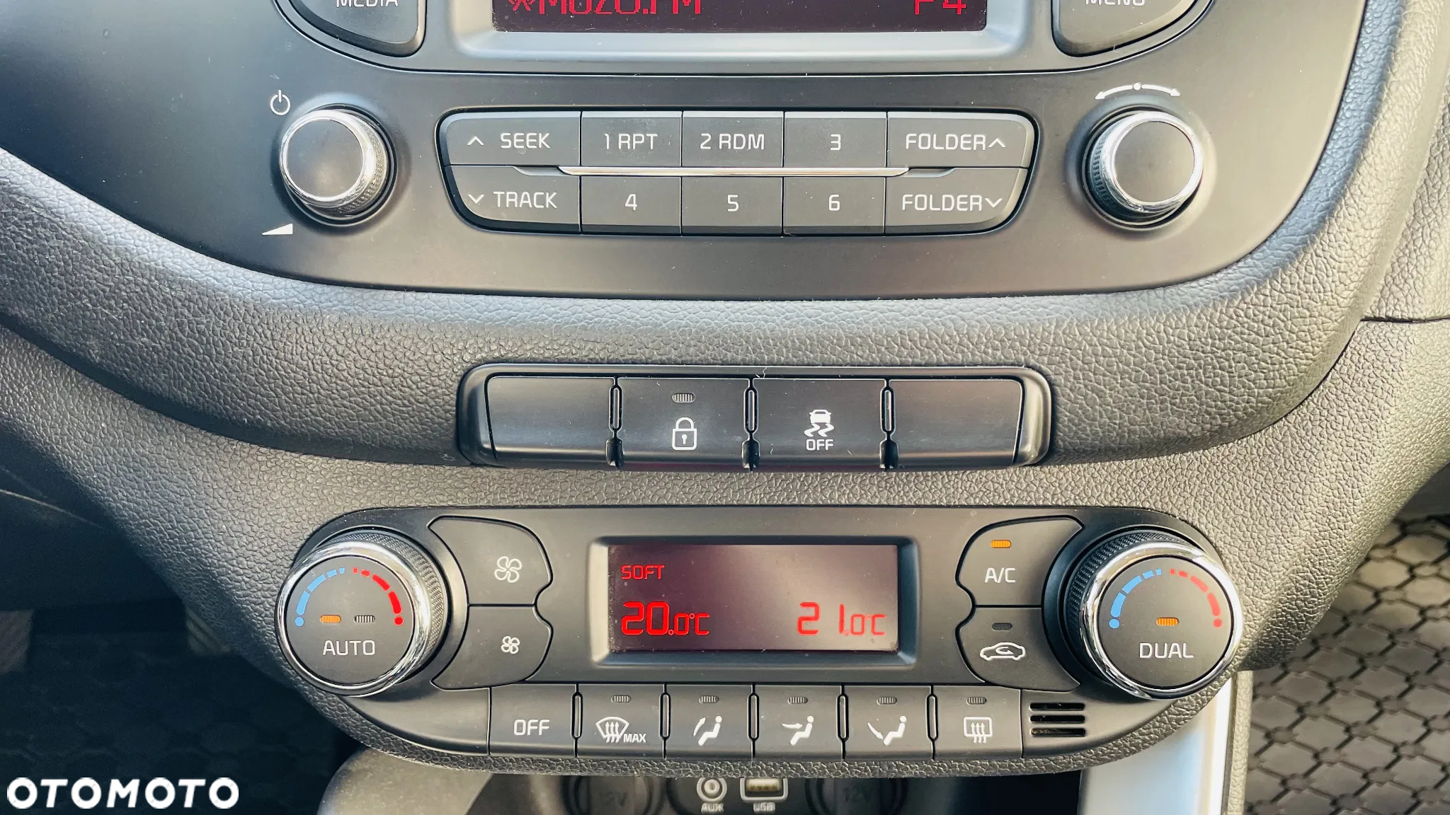 Kia Ceed Cee'd 1.6 CRDi M - 17
