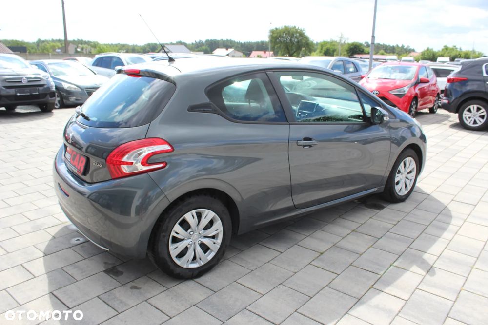 Peugeot 208 PureTech 82 Active - 10