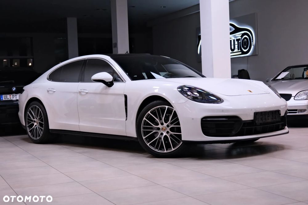 Porsche Panamera Standard - 3