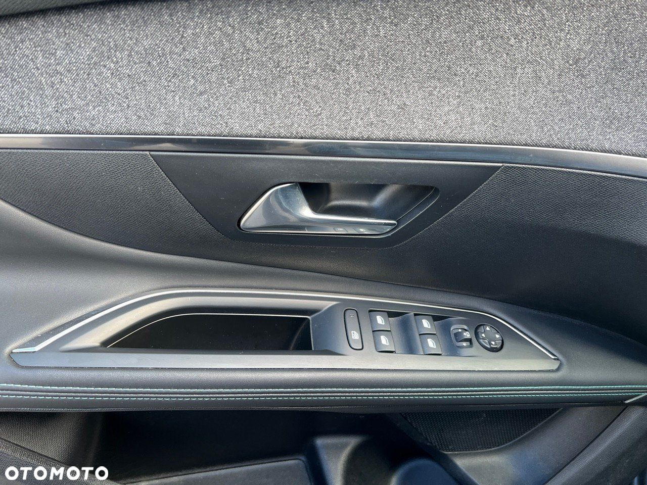 Peugeot 5008 1.5 BlueHDi Allure Pack S&S EAT8 - 13