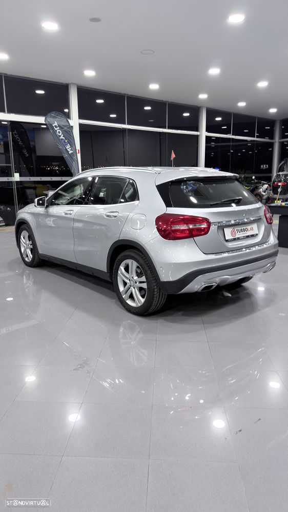 Mercedes-Benz GLA 200 AMG Line - 8