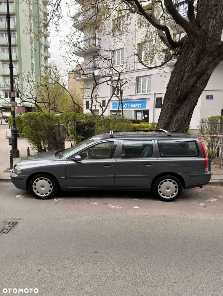 Volvo V70 2.5 T AWD Summum - 4