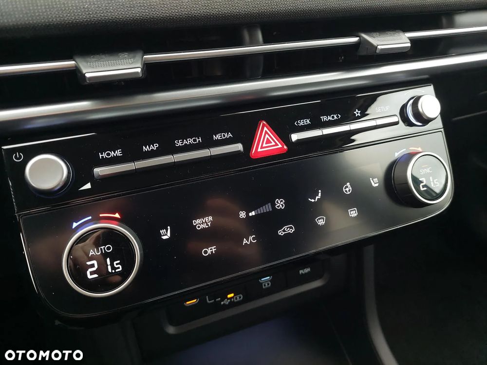 Hyundai Tucson 1.6 T-GDi HEV Executive 4WD - 23