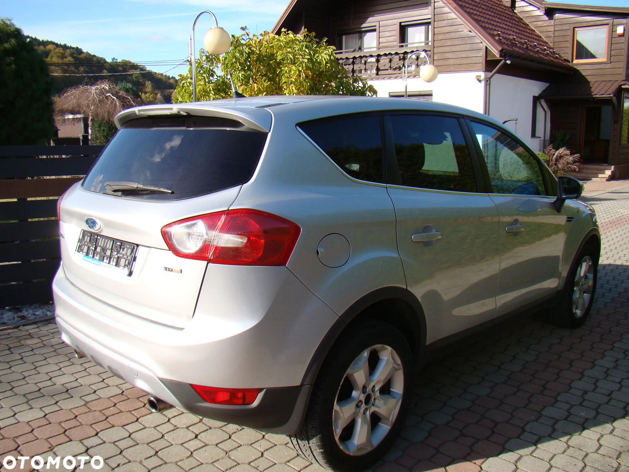 Ford Kuga 2.0 TDCi 4x4 Trend - 2