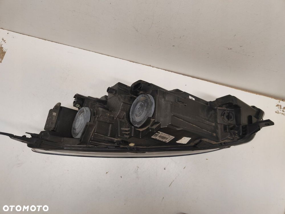 lampa ford kuga mk4 oe 90187826 (prawa) - 4