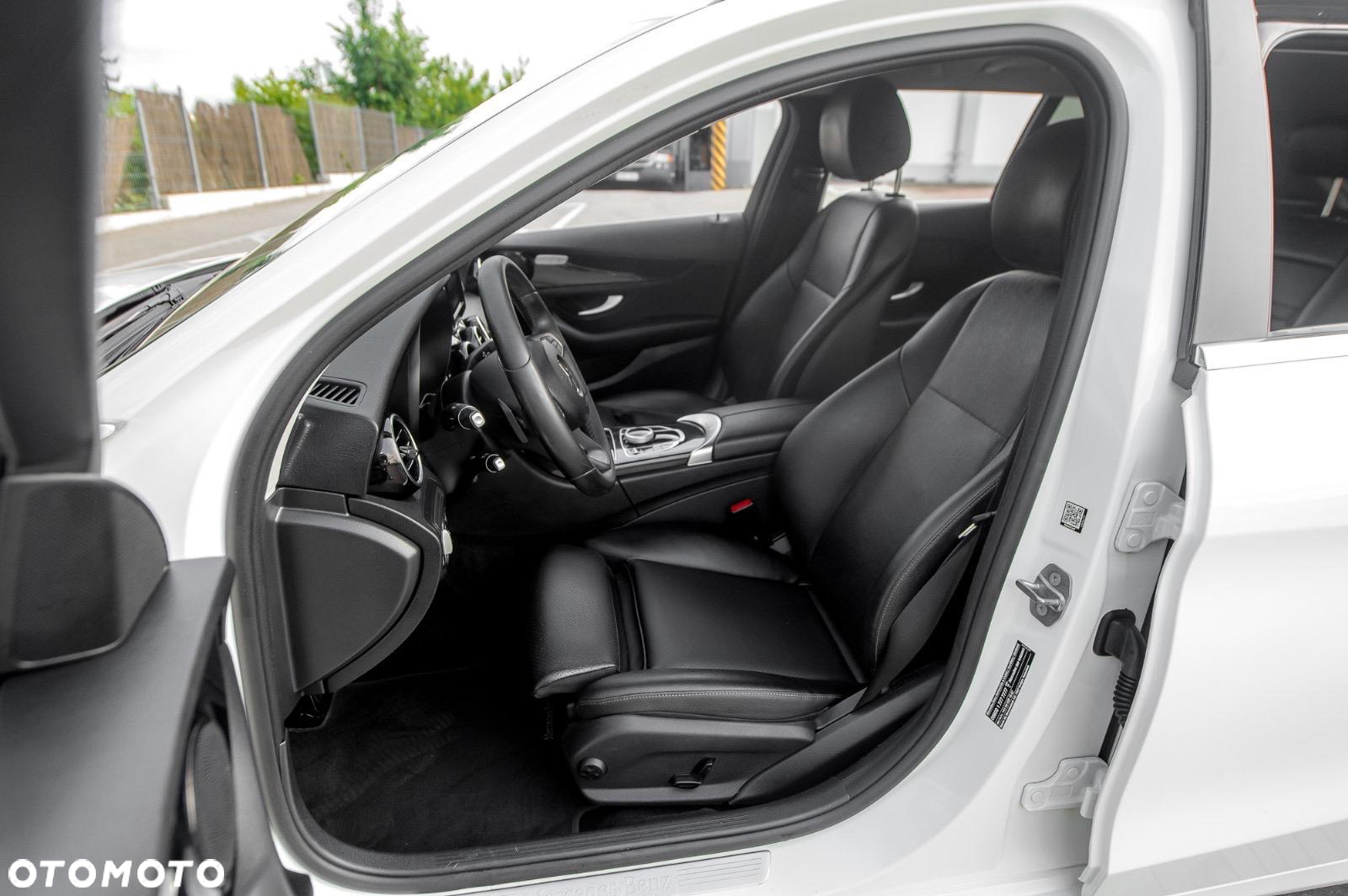 Mercedes-Benz Klasa C 220 d 4-Matic 9G-TRONIC - 17