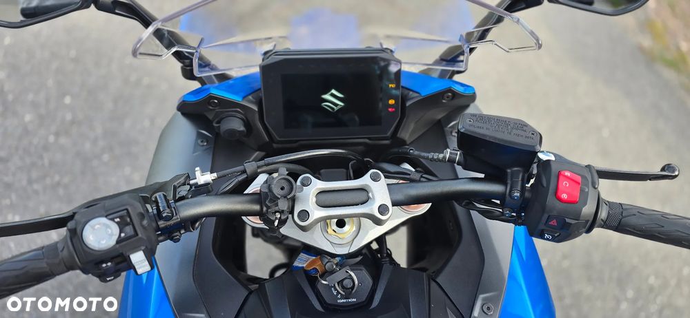 Suzuki GSX 1000 - 18