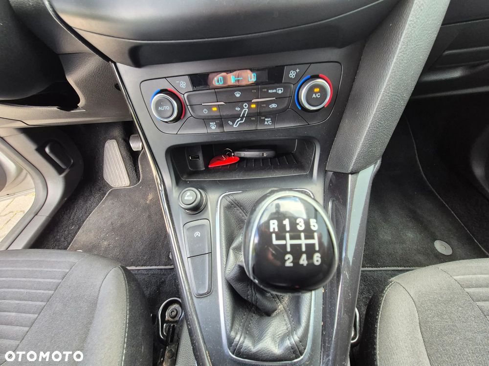 Ford Focus - 13