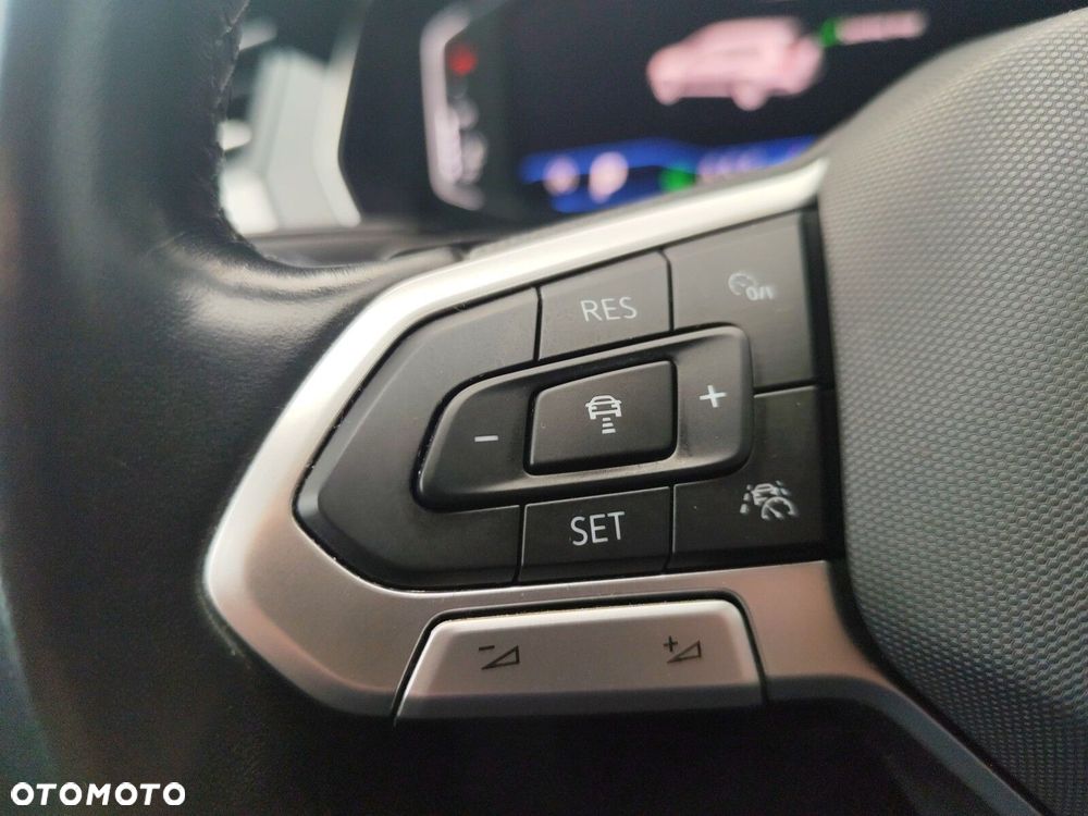 Volkswagen Passat Variant - 24