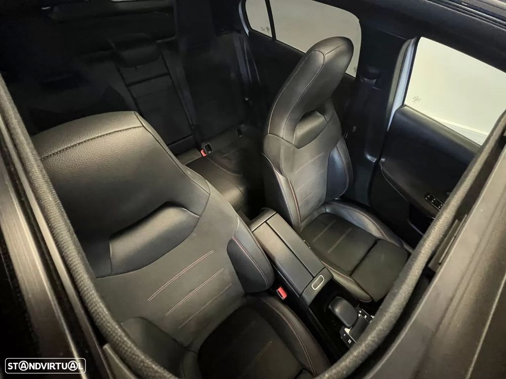 Mercedes-Benz A 250 e 8G-DCT AMG Line - 14