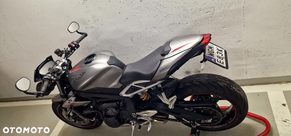 Triumph Street Triple - 8