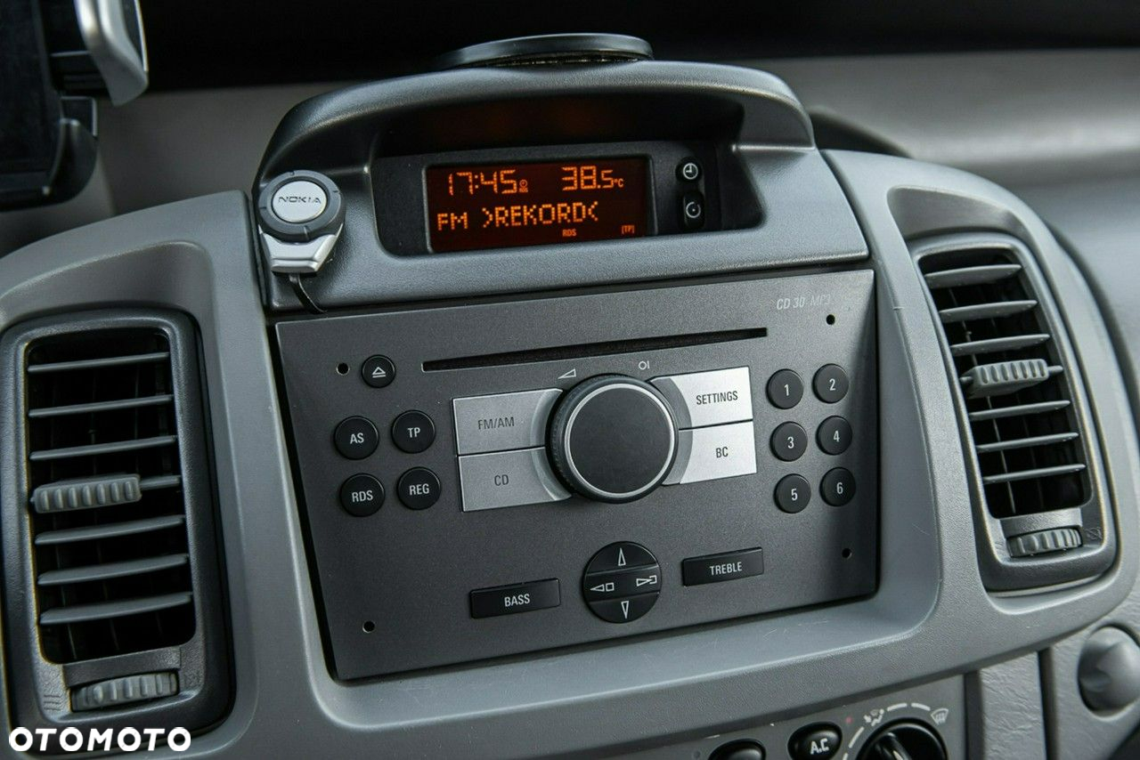 Opel Vivaro - 16