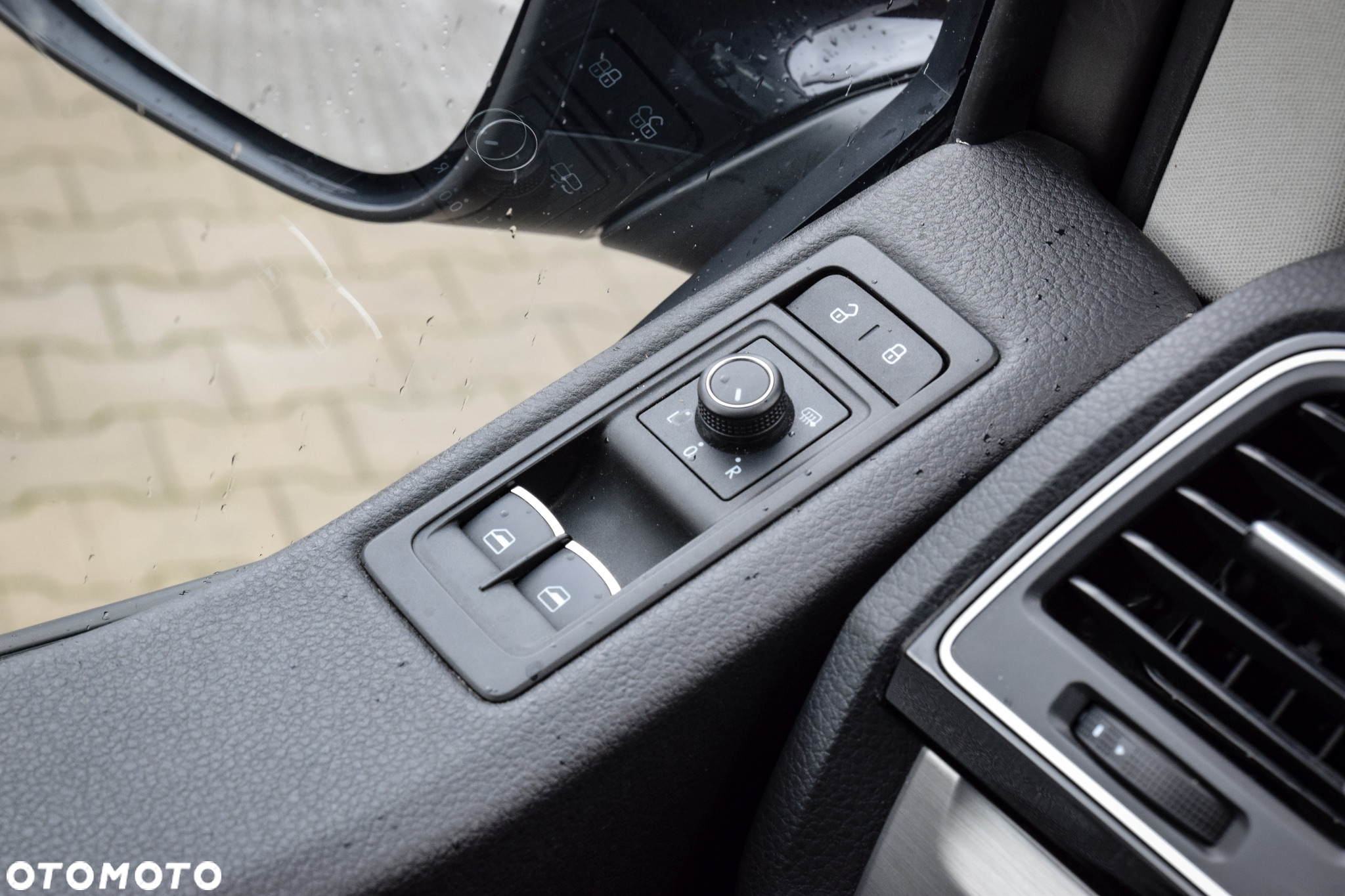 Volkswagen Multivan 2.0 BiTDI L1 Highline 4Motion DSG - 22