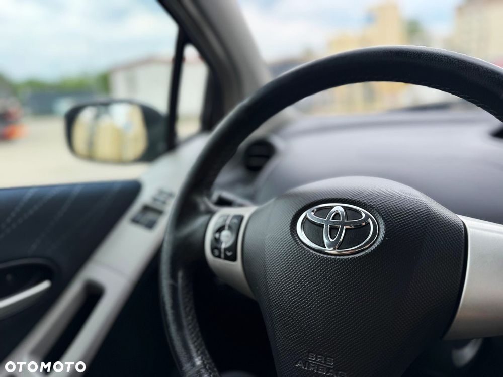 Toyota Yaris 1.3 Sol Premium MM - 13